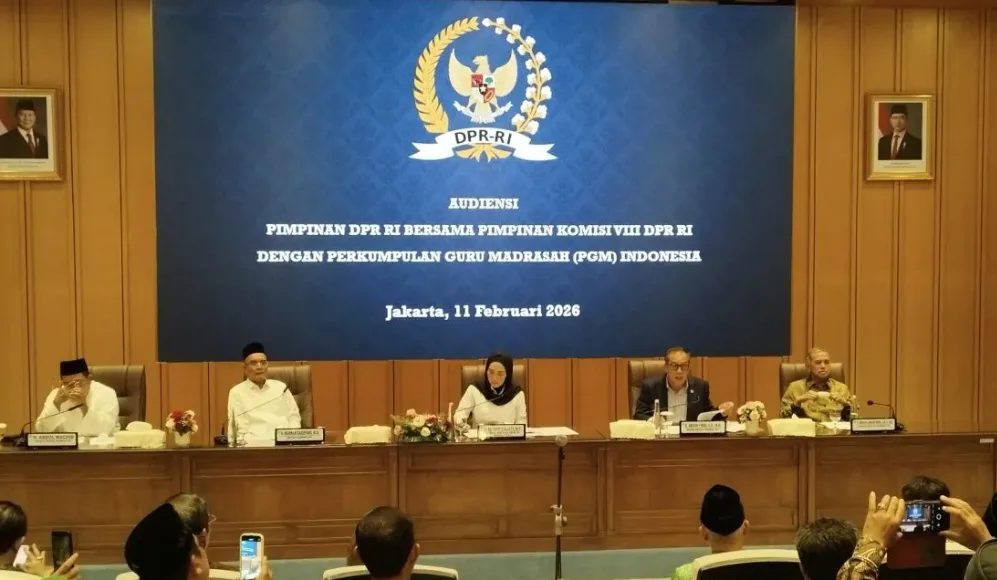 Reformasi Madrasah: DPR Tagih Janji Eksekutif Soal Kesejahteraan & Status Guru