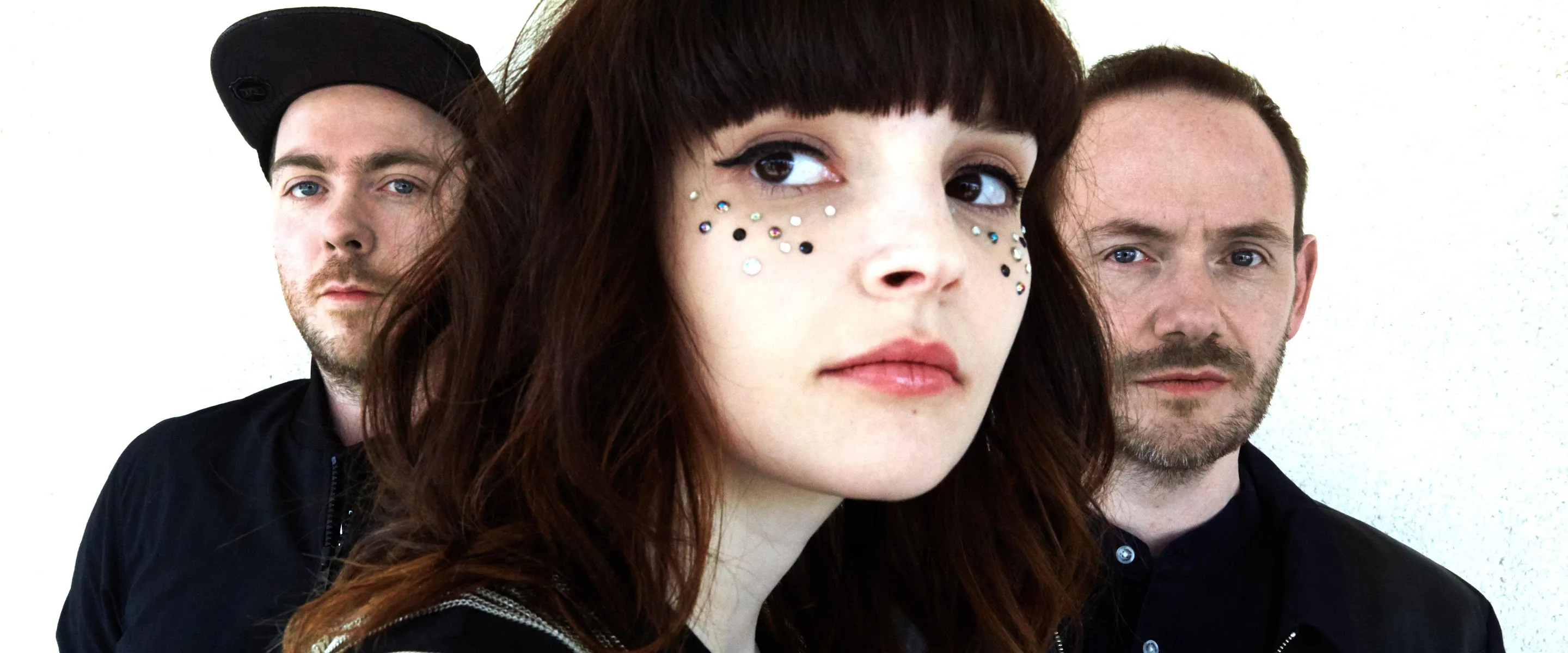 Sinergi Kreatif: Chvrches Konfirmasi Album Baru dan Kontribusi Soundtrack "Tell Me Lies