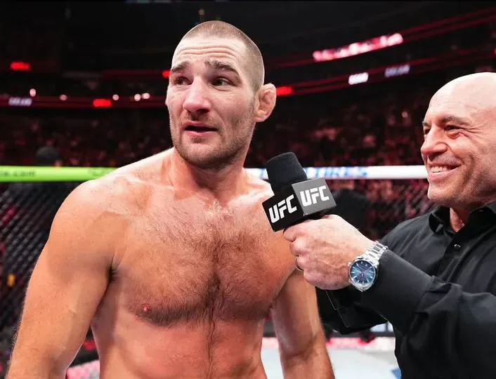 Mikrofon Sean Strickland Diputus: Sensor Tak Terduga di UFC Houston Pasca-Kemenangan TKO
