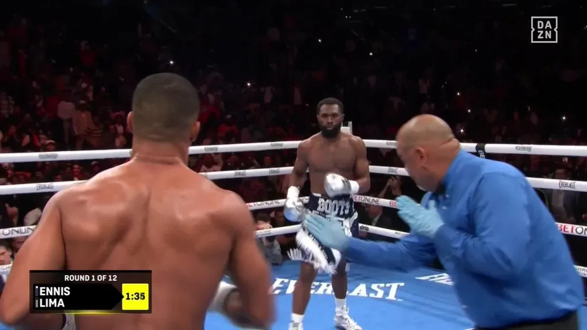 Ketegangan di Atas Ring: Joseph George Jr Kolaps Setelah Laga Sengit Melawan Atif Oberlton