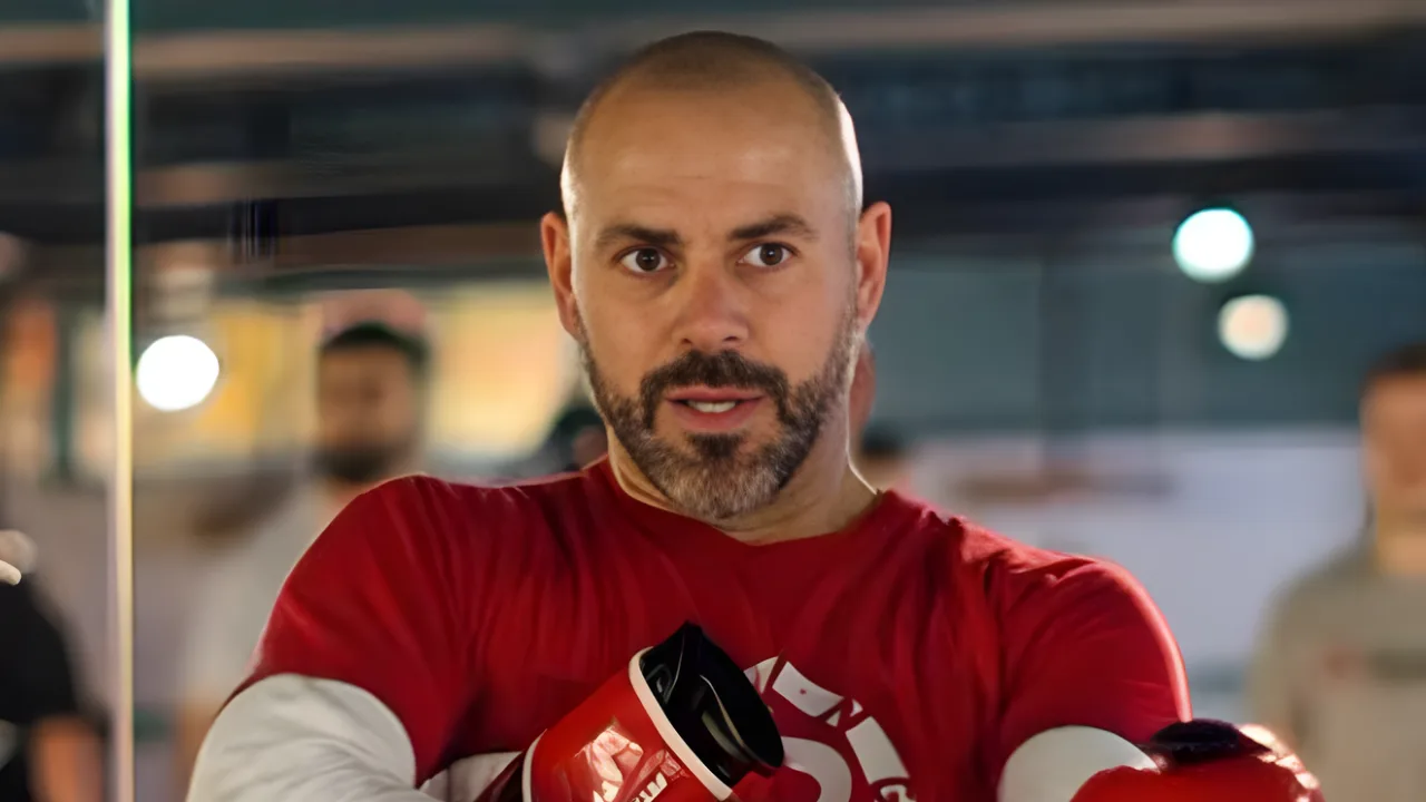 Analisis Pakar: Adam Booth Bedah Peta Kekuatan Duel Kelas Berat Wardley vs. Dubois