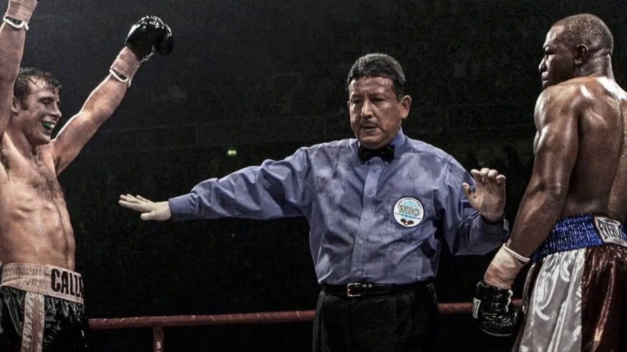 Joe Calzaghe Rayakan 20 Tahun Kemenangan Ikonik Atas Jeff Lacy: Momen Penentu Karier Sang Legenda