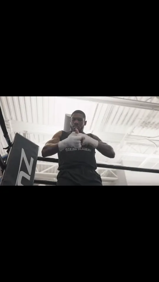 Ujian Berat Brandon Glanton: Rival Ragukan Kemampuan Hadapi Gaya Southpaw Jai Opetaia