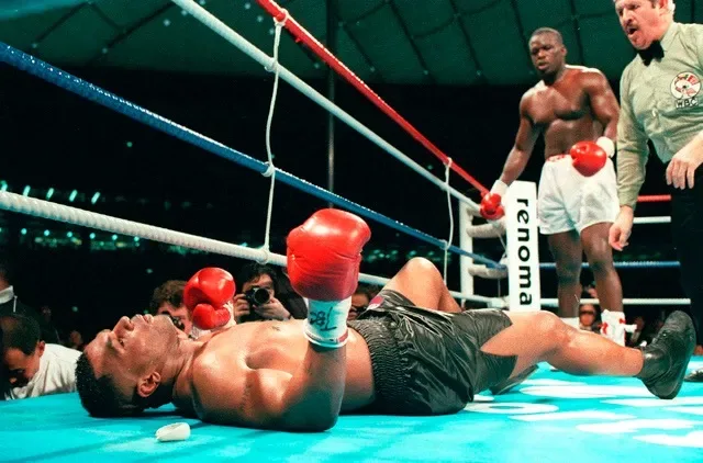 Refleksi Sejarah Tinju: Bagaimana Buster Douglas Mengubah Mike Tyson dari 'Monster' Menjadi Manusia!
