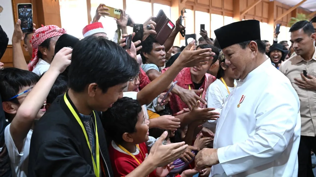 Hangatnya Lebaran di Istana: Presiden Prabowo Sapa Ribuan Warga dalam Gelar Griya 1447 H