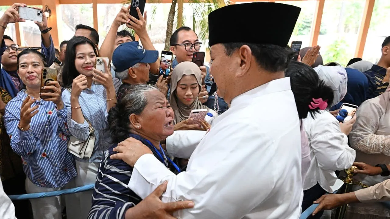 Momen Haru dan Bahagia: Kisah Kedekatan Presiden Prabowo dengan Rakyat dalam Gelar Griya Idulfitri di Istana