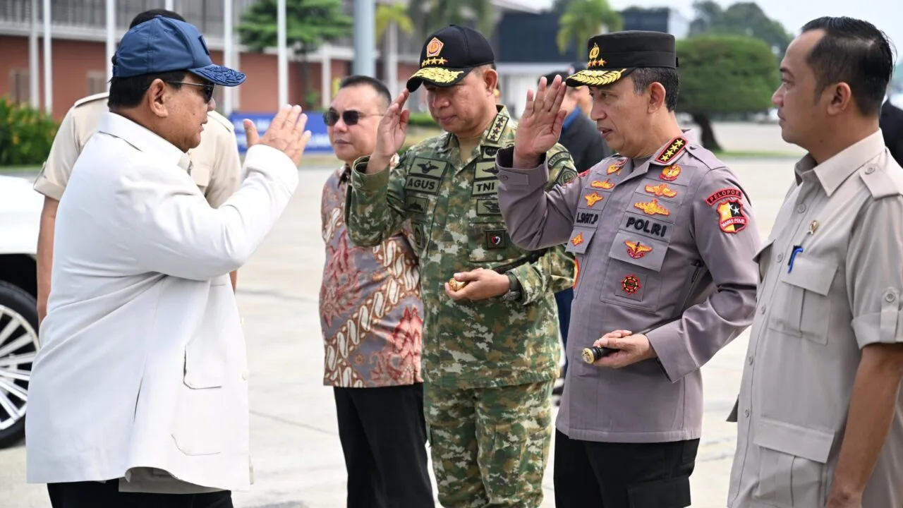 Kunjungan Kenegaraan: Seskab Teddy Bertolak ke Jepang, Presiden Prabowo Dijadwalkan Bertemu Kaisar Naruhito