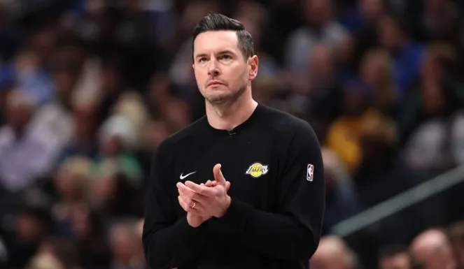 "Hentikan Perbandingannya!" JJ Redick Tolak Disebut Sejajar dengan Pat Riley & Phil Jackson