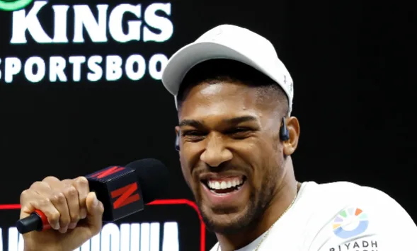 Perang Saraf Netflix: Anthony Joshua Kirim Pesan Tajam ke Tyson Fury Pasca-Pengumuman "Super Fight" dan Kedaulatan Komunikasi Psikologis 2026