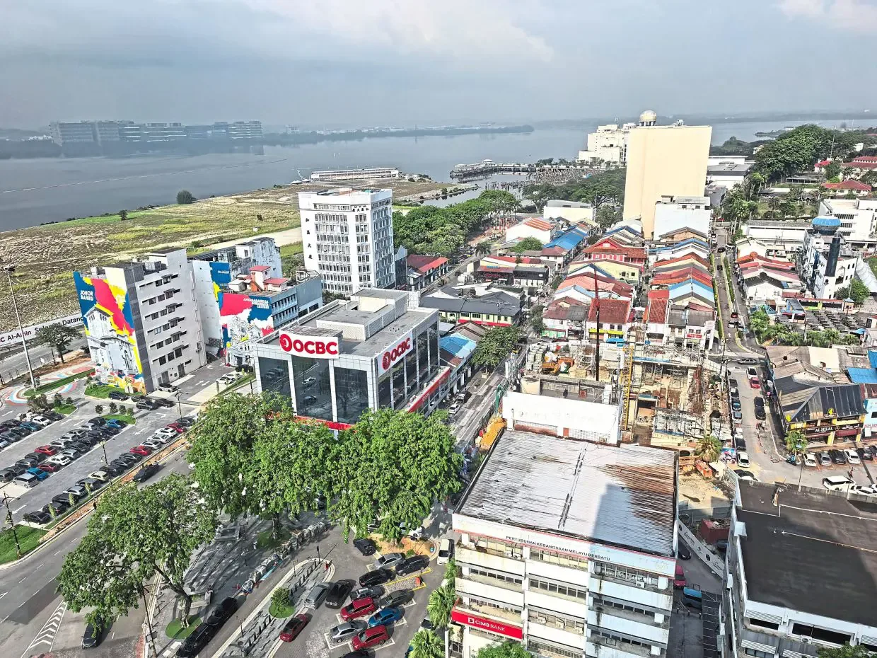 Relokasi Perusahaan dari Singapura ke Malaysia: Strategi Optimalisasi Regional atau Sekadar Pindah Biaya?