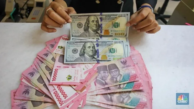 Rupiah Tertekan ke Rp17.950, Pemerintah Gencarkan Diversifikasi Utang Lewat Panda Bond