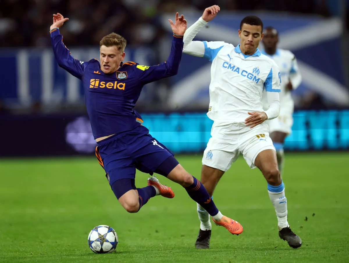 Fenerbahce Kunci Transfer Mason Greenwood, Roma Gigit Jari