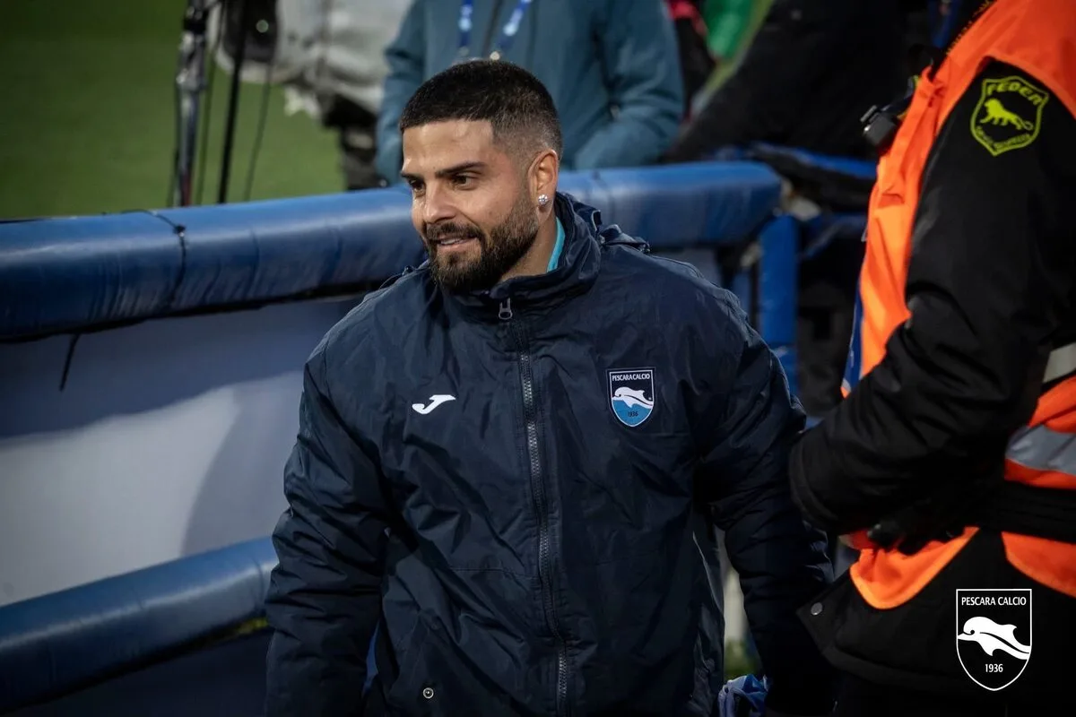 Insigne Kenang Vialli di Hari Ulang Tahun: Warisan Sang Legenda Abadi