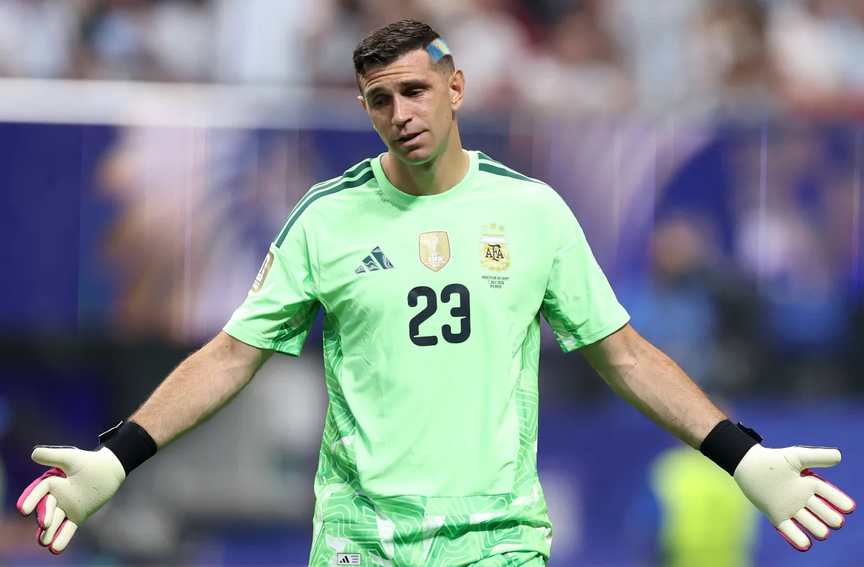 Negosiasi Juventus dan Aston Villa untuk Martinez: Ada Celah Harga, Tapi Belum Sepakat