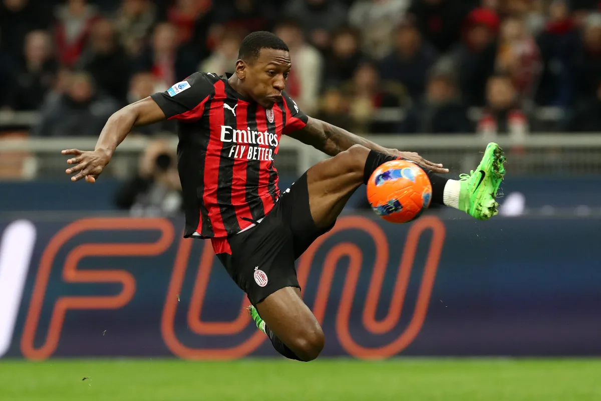 Milan Siapkan Jual Pemain Demi Raup €150 Juta: Estupiñán ke Aston Villa?