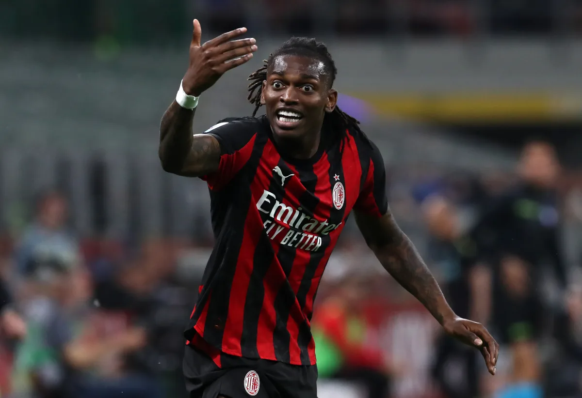 Chelsea Bantah Minat pada Rafael Leao: Masa Depan Bintang Milan Masih Gelap