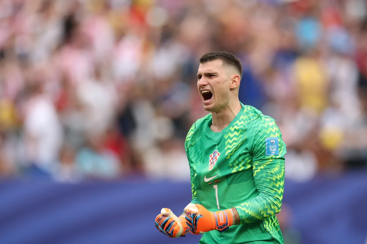 Bursa Kiper Eropa Memanas: Livakovic Incaran Torino dan Dinamo Zagreb