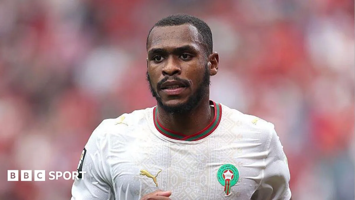 Ipswich Town Rekrut Bek Maroko Issa Diop dari Fulham