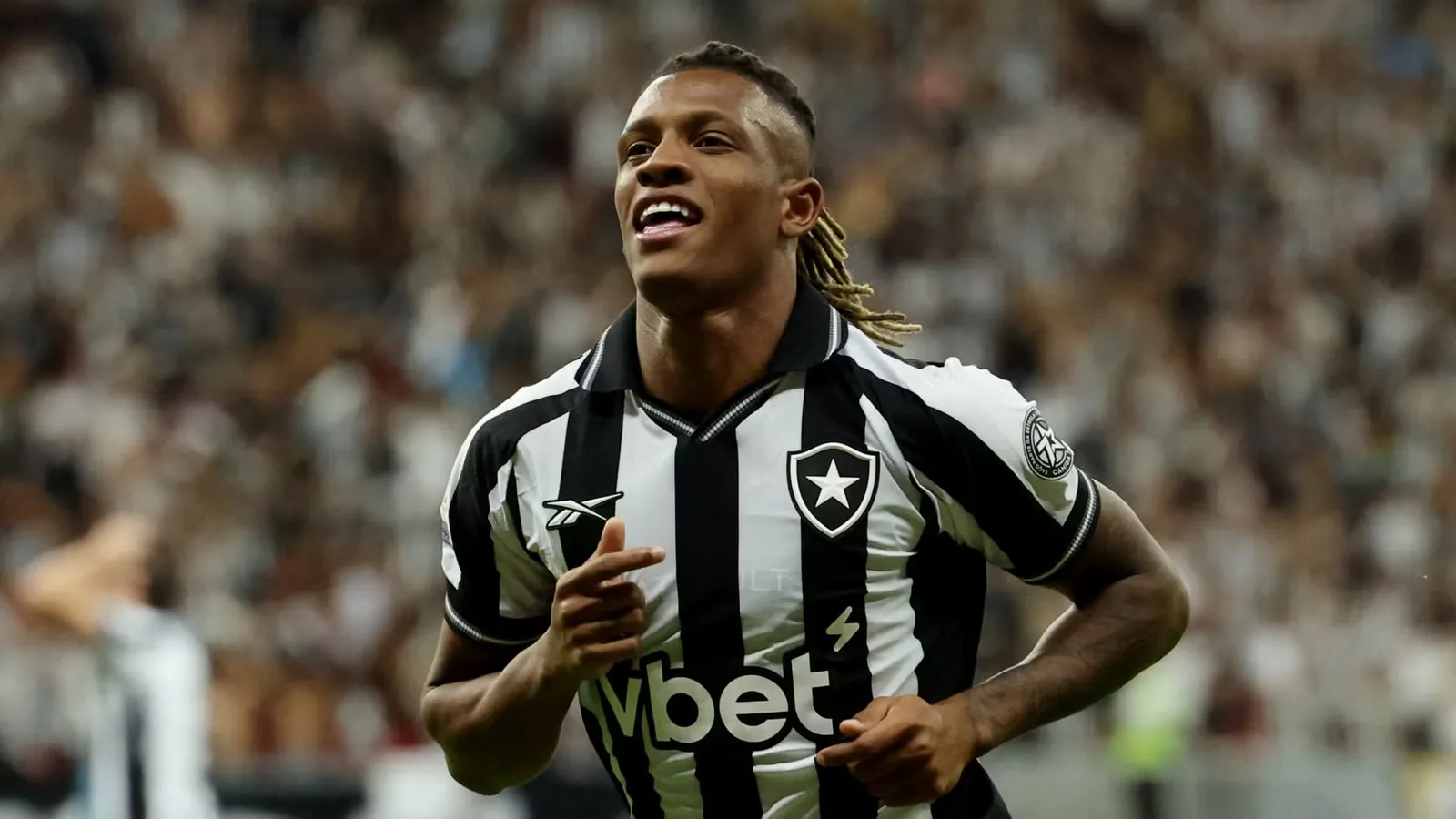 Newcastle Bergerak Cepat Rekrut Danilo: Klausul Murah Rp340 Miliar, Zenit Jadi Ancaman