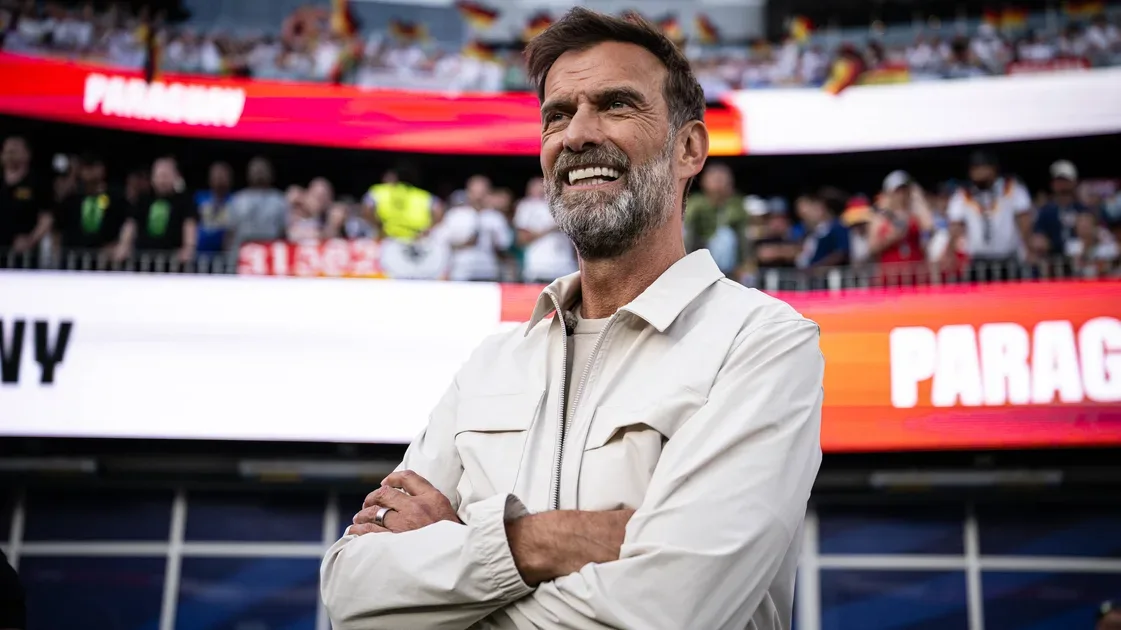 Klopp Mulai Rombak Jerman: Kimmich Kembali ke Tengah, Urbig Calon Kuat Pengganti Neuer