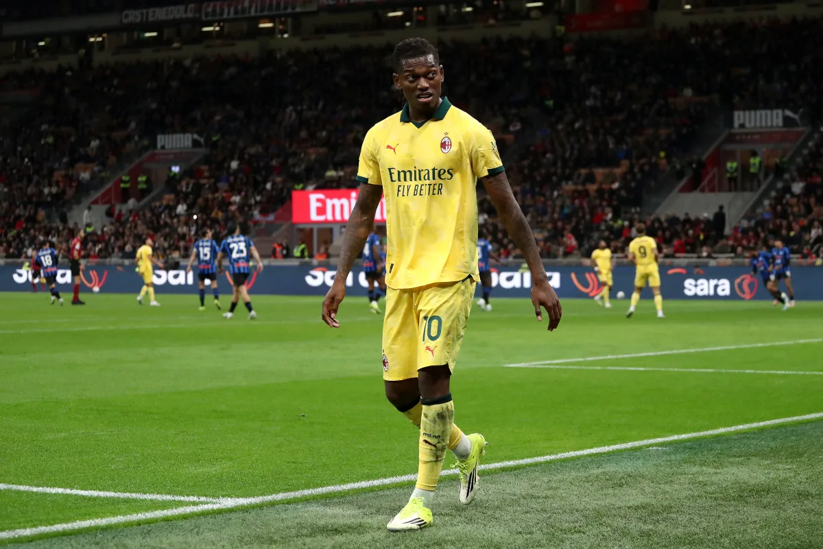 Fenerbahce Bantah Minat pada Rafael Leao: Spekulasi €100 Juta Tak Berdasar