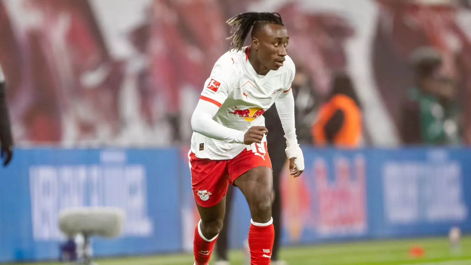 Liverpool Buru Pengganti Salah: Antara Diomande dan Olise, Mana Pilihan Tepat?
