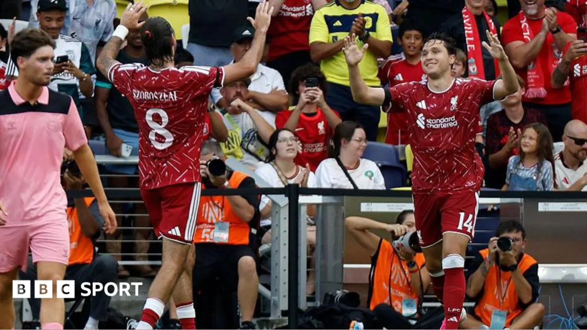 Cedera Joe Gomez Bayangi Kemenangan Perdana Liverpool di Era Iraola