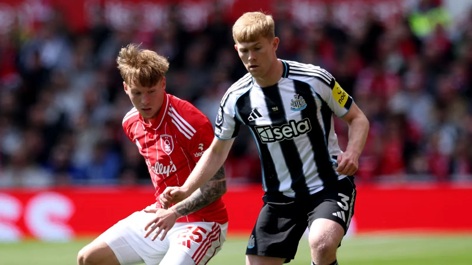 Manchester United Kebut Transfer Bek Kiri, Lewis Hall Masuk Radar INEOS