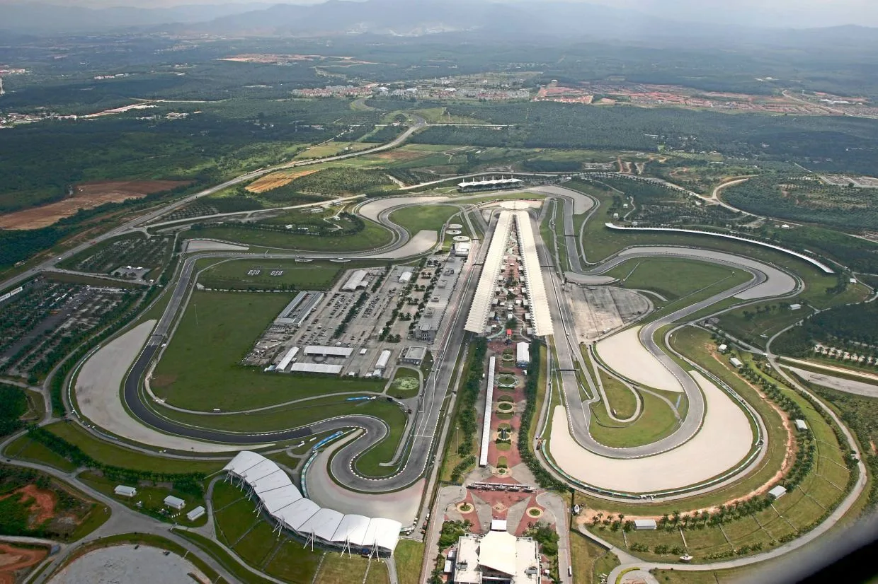 F1 Bahrain Grand Prix Pindah ke Malaysia: Diplomasi Olahraga dan Peluang Pariwisata