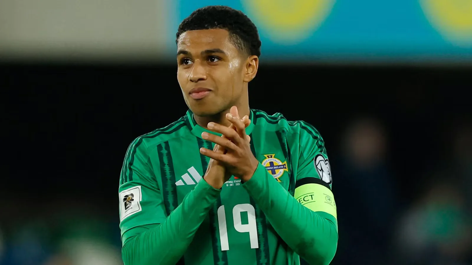 Harga Selangit Charles, Leeds Incar Titraoui yang Lebih Murah dan Produktif
