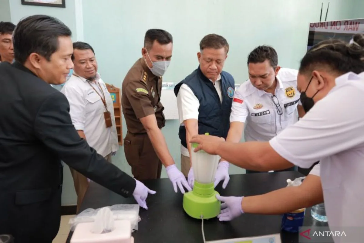 Jaringan Sabu Malaysia-NTB Dibongkar, Kurir Upah 9.000 Ringgit
