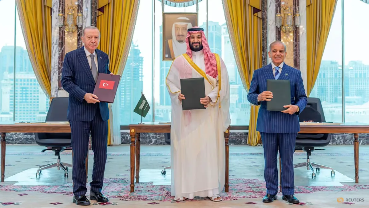 Saudi, Turki, dan Pakistan Teken Pakta Pertahanan Bersama di Mekah: Sinyal Pergeseran Arsitektur Keamanan Timur Tengah