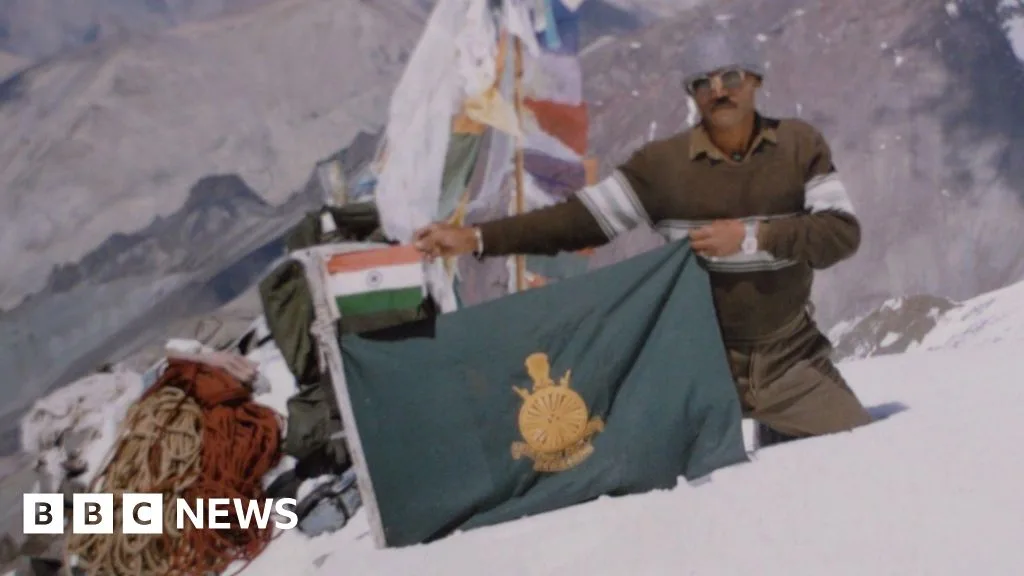 Misi Berisiko Evakuasi 'Sepatu Hijau' dari Everest: India Berupaya Pulangkan Jasad Pendaki yang Membeku 30 Tahun