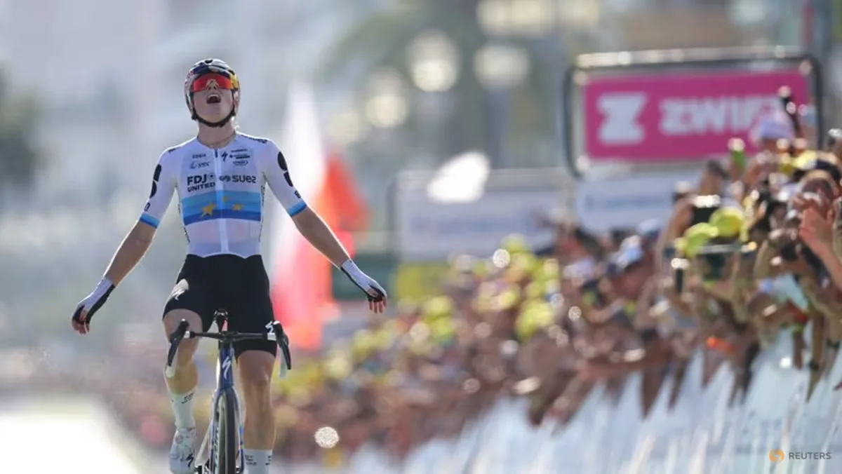 Demi Vollering Rebut Kaus Kuning Tour de France Femmes Usai Kemenangan Dramatis di Etap 8