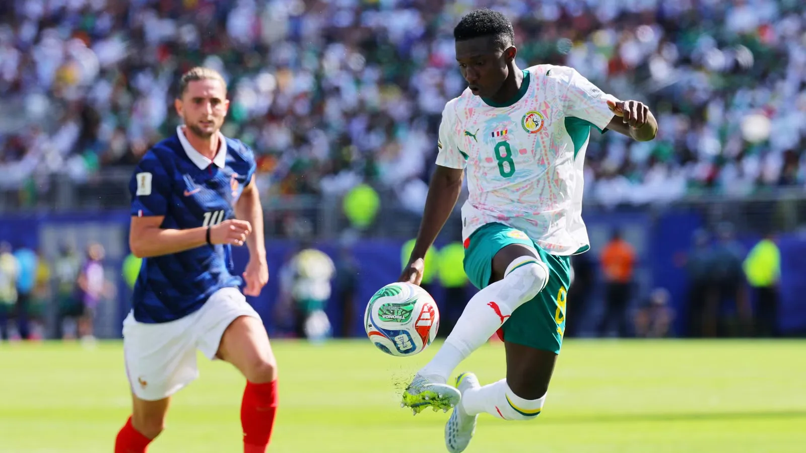 Crystal Palace Siap Tebus Lamine Camara: Investasi £40 Juta untuk Mesin Baru Lini Tengah