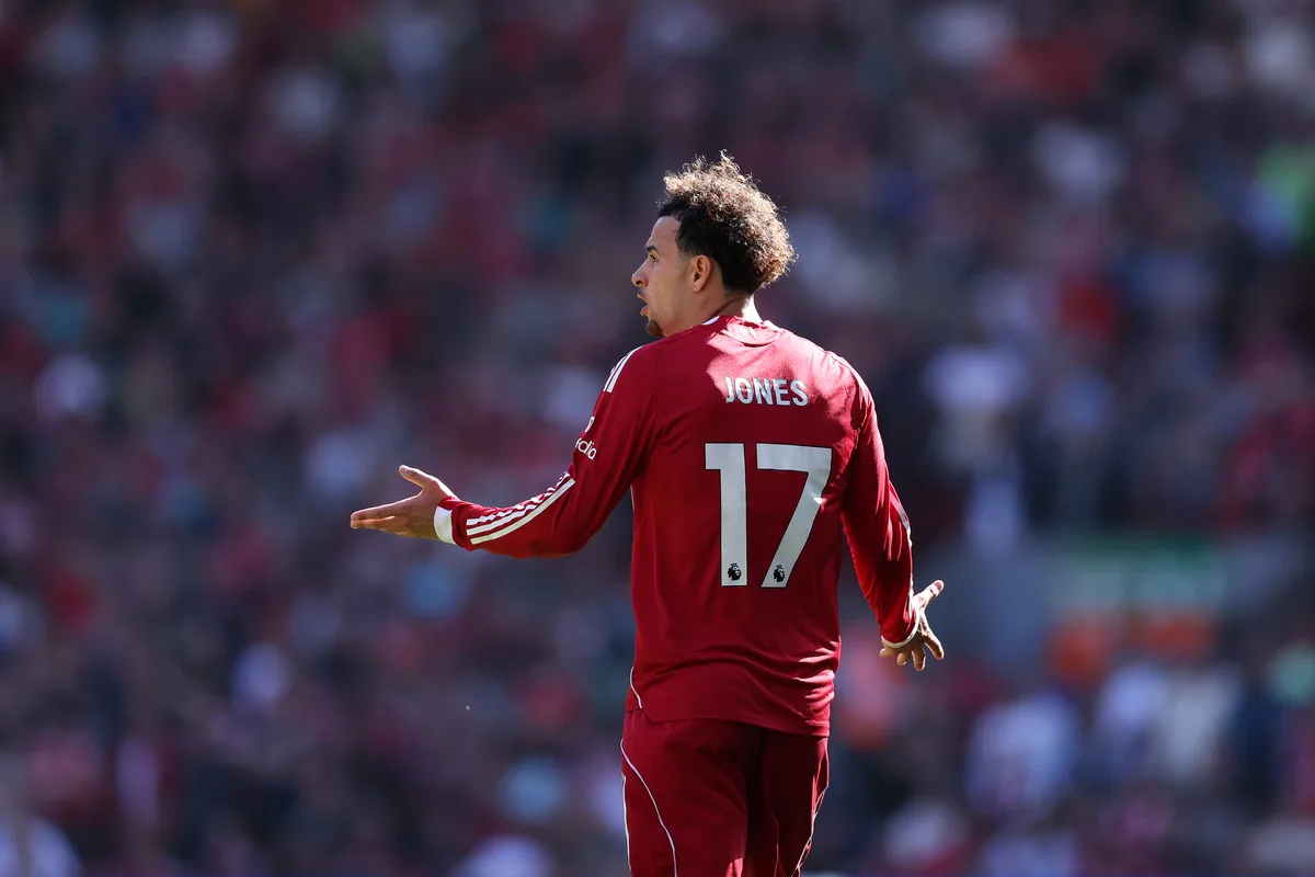 Inter Kian Serius Boyong Curtis Jones, Liverpool Buka Peluang Negosiasi