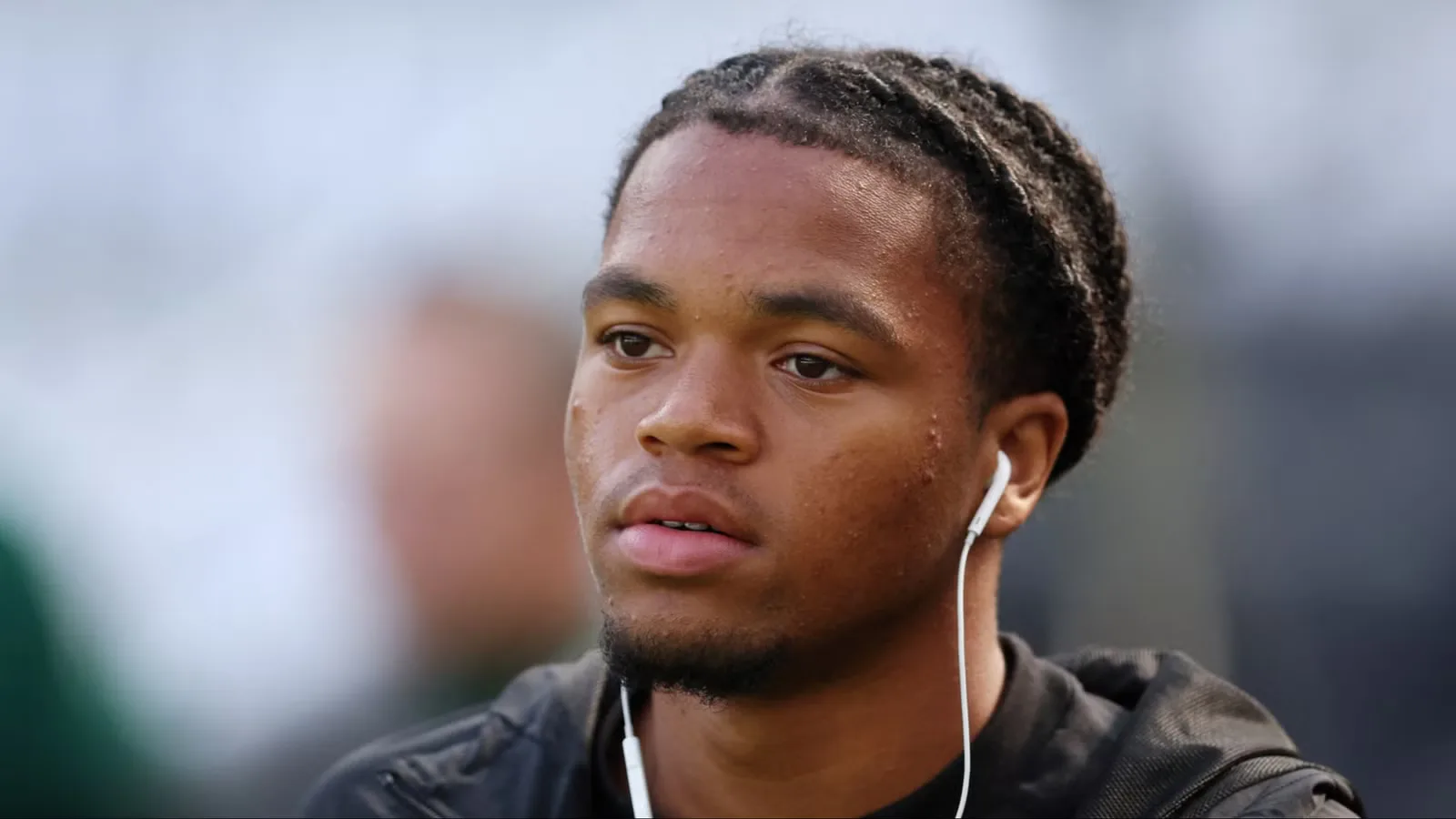 Iraola Puji Mentalitas Rio Ngumoha Jelang Kembali ke Bournemouth