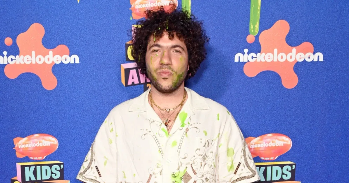 Benny Blanco dan Ed Sheeran Ulangi Adegan Ikonik Titanic di Kapal Queen Mary 2