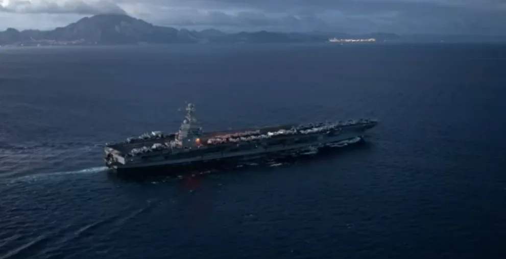 Tensi Teluk Membara: Iran Tolak Tunduk, Trump Jawab dengan Armada Perang Kedua