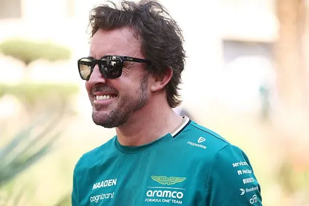 Guncangan di Silverstone: Rumor Fernando Alonso Tinggalkan Aston Martin Mulai Memanas—Siapa Rival yang Mengincar?