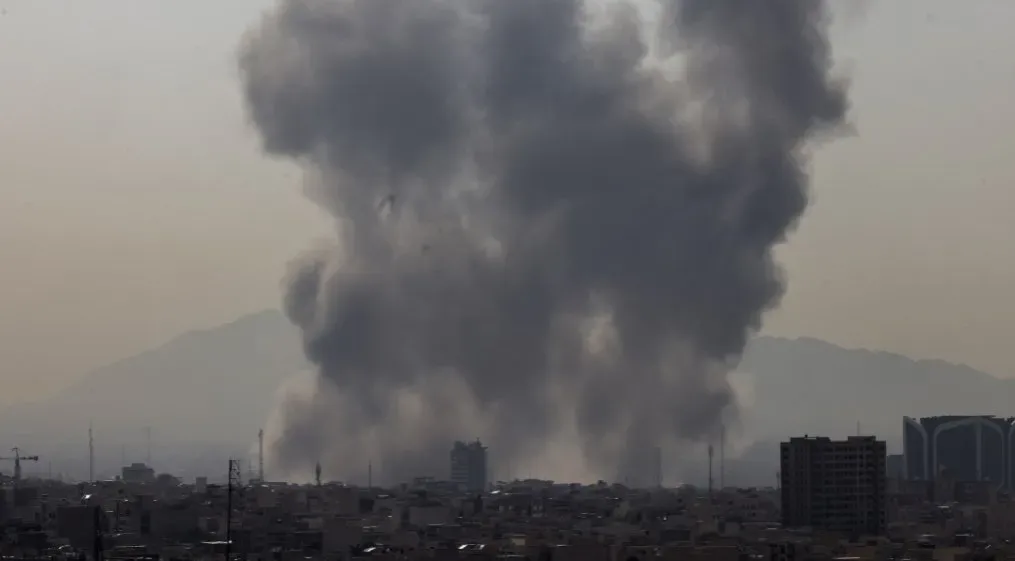 Eskalasi Total: Rudal Iran Targetkan Fasilitas Layanan Armada Kelima AS di Bahrain