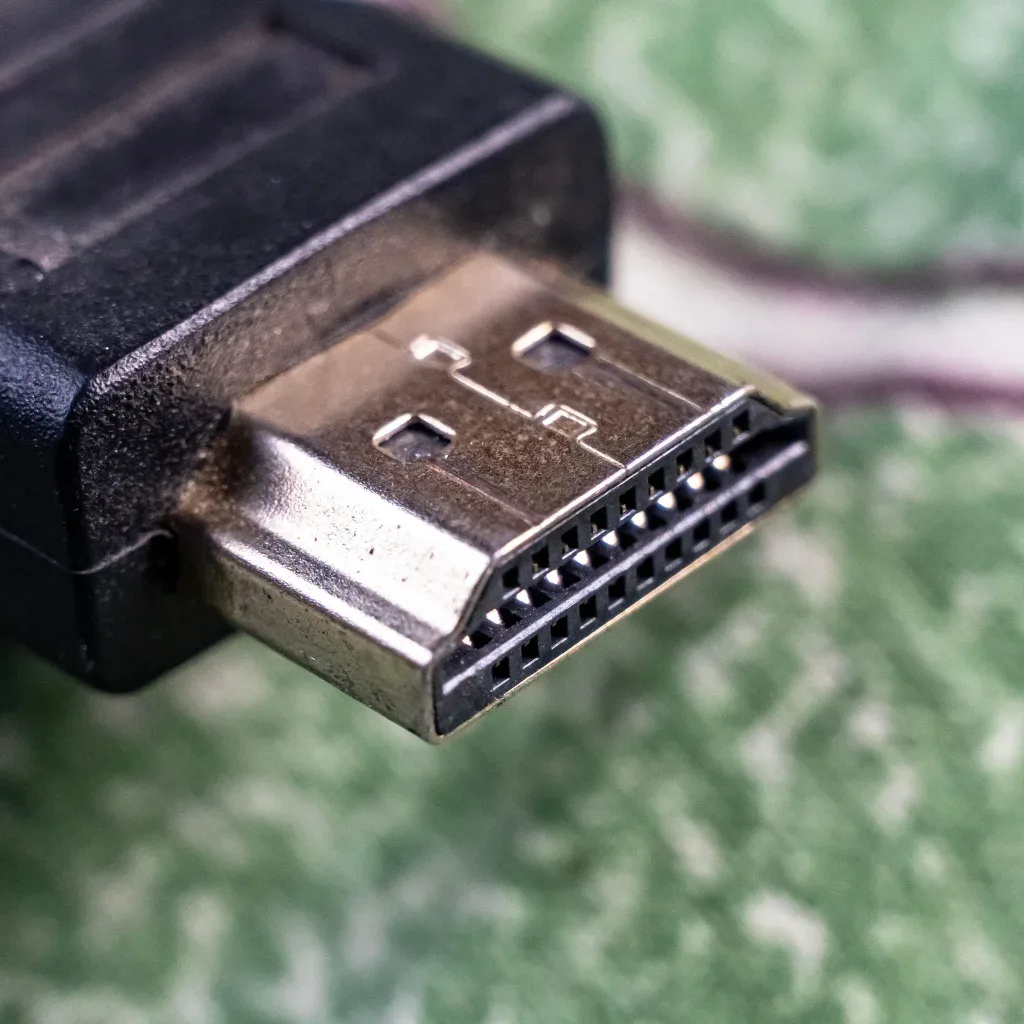 Mengenal Perbedaan Micro HDMI dan Mini HDMI: Fungsi Sama, Skala Berbeda