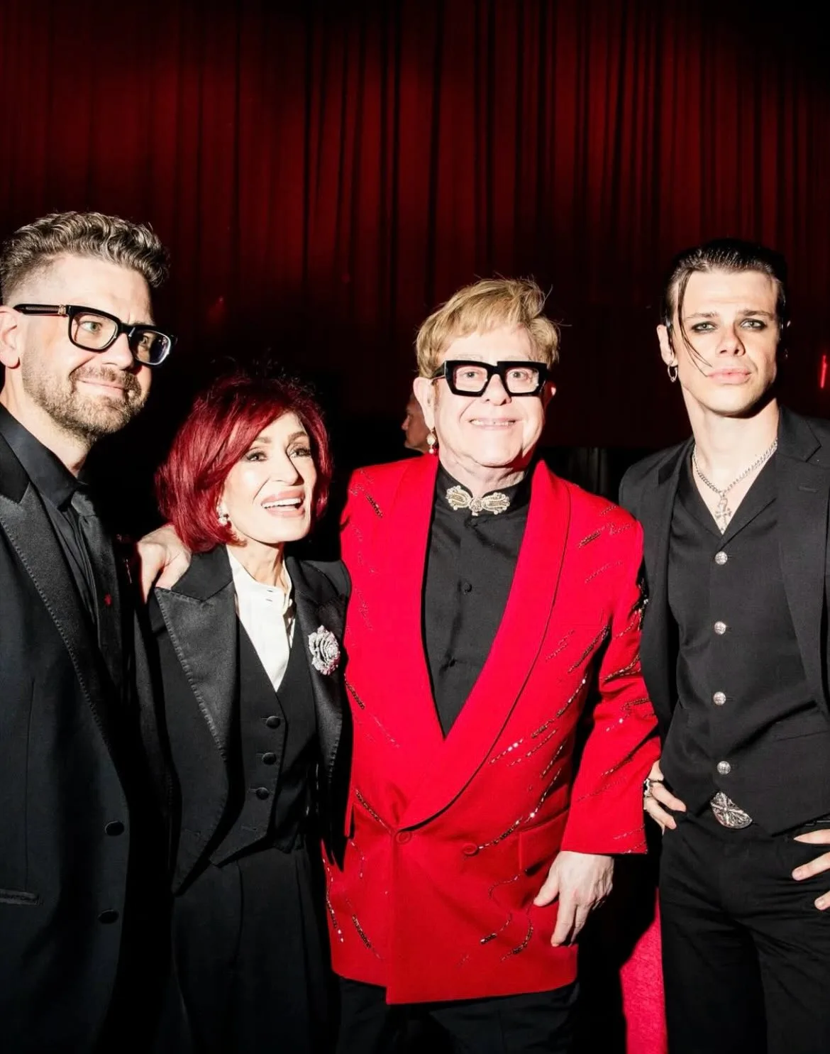 Sharon Osbourne Beri Sinyal Akan Ikut Pawai Anti-Imigrasi Sayap Kanan Pimpinan Tommy Robinson