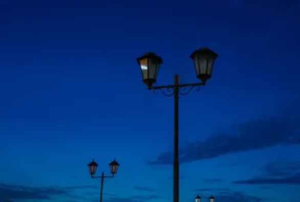 Jakarta Hit by Blackouts: PLN Konfirmasi Gangguan Suplai di Sejumlah Titik Strategis