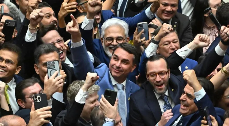 Veto Kepresidenan: Lula Blokir Pengurangan Hukuman Bolsonaro, Pertegas Kedaulatan Penegakan Hukum Brasil