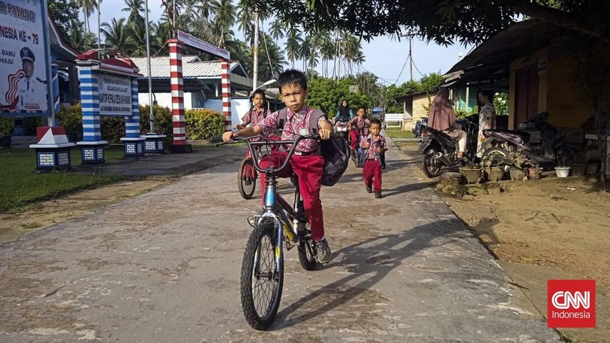 Sekolah Satu Atap: Jurus Natuna Selamatkan Pendidikan di Pulau Terluar