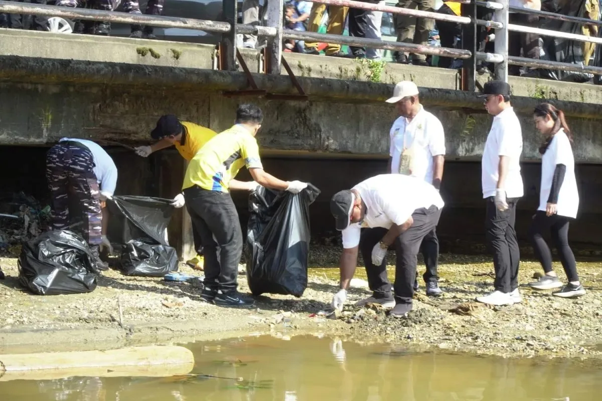 Wamendagri Bima Arya Awasi Langsung Eksekusi Gerakan Indonesia ASRI di Jayapura