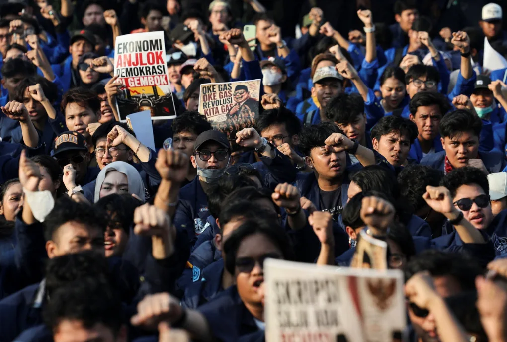 Pro-Kontra Program Makan Gratis Memanas: Ribuan Mahasiswa vs Pekerja Dapur Demo di Sejumlah Daerah