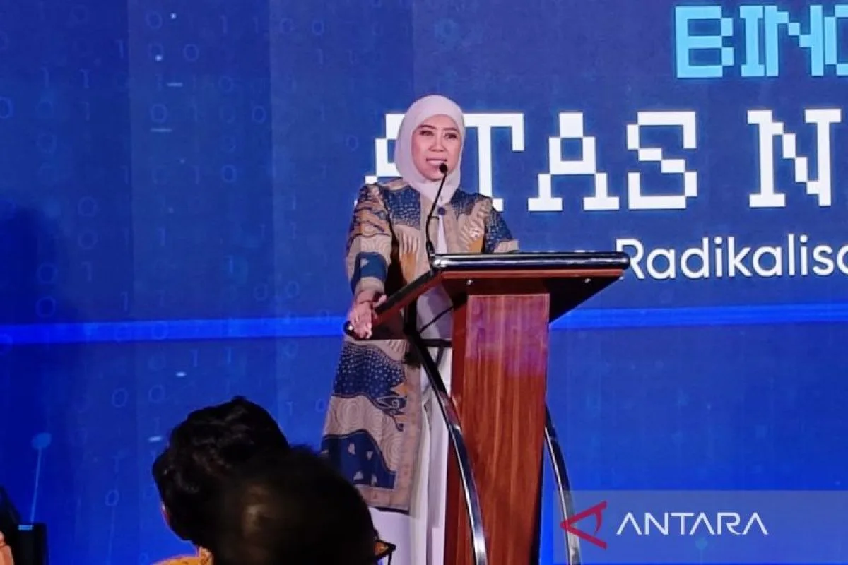 Radikalisme Digital Kini Bersembunyi di Balik Bantuan Sosial: Menkomdigi Beberkan Modus Baru