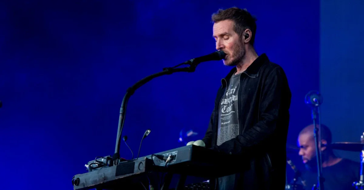 Massive Attack Dilarang Masuk Singapura Usai Aksi Bendera Palestina: Isyarat Ketatnya Regulasi Ekspresi di Asia Tenggara